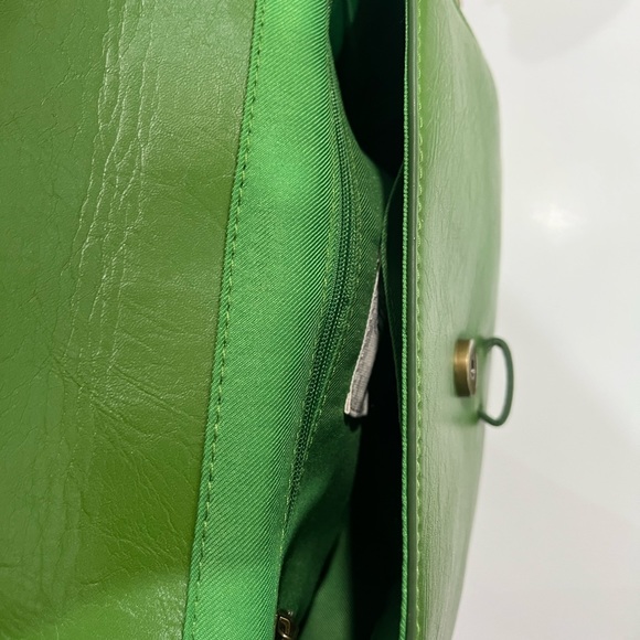 ❌SOLD❌ Universal Threads Co. Crossbody Bag - Picture 5 of 10